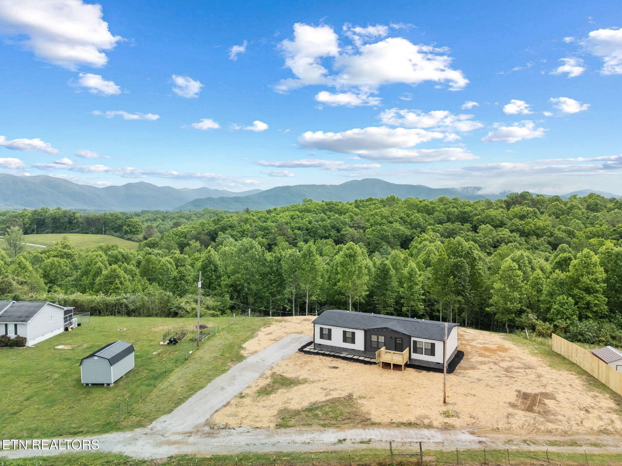 117 Delia Young Lane Wartburg TN 37887