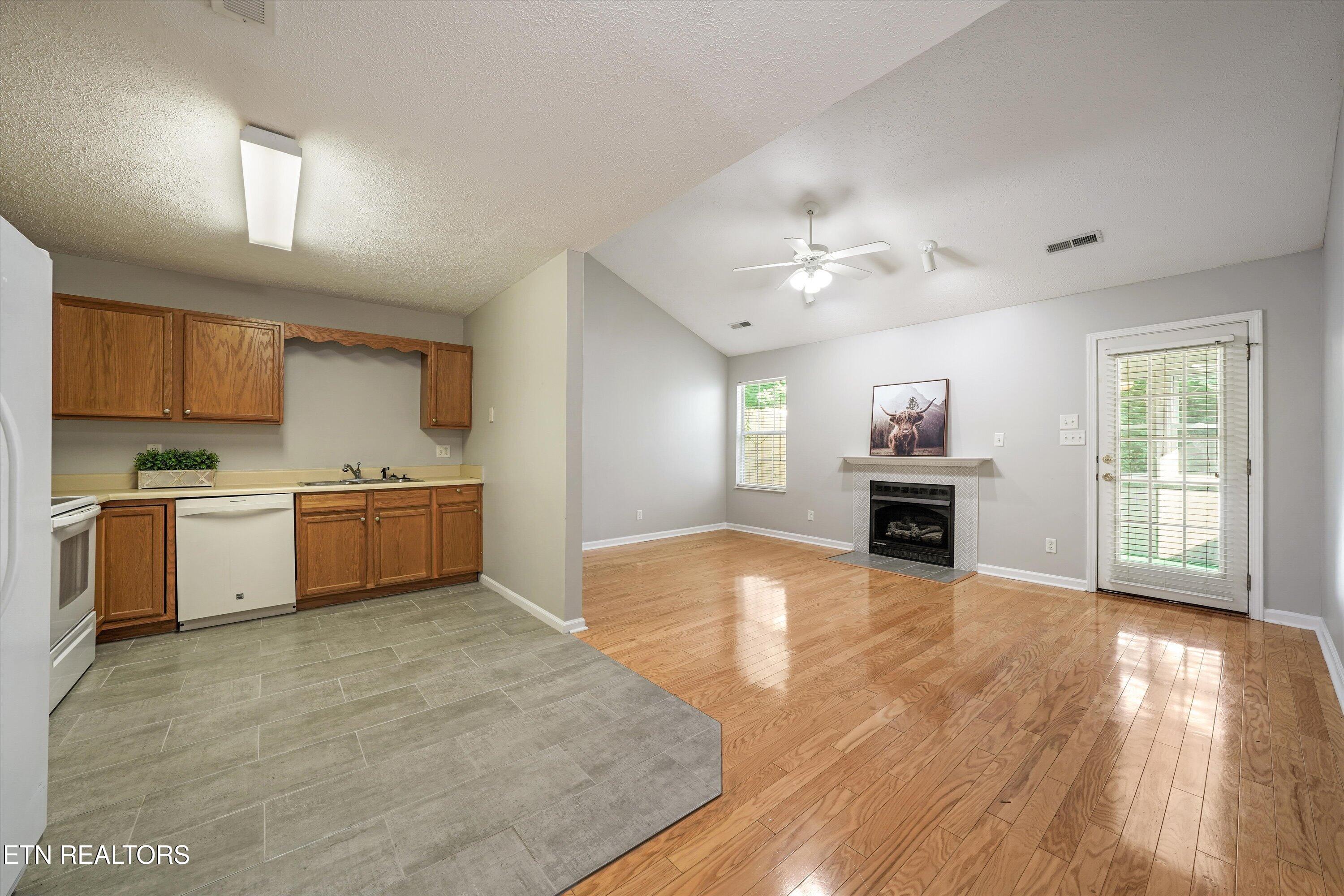 6526 Bakersfield Way Knoxville TN 37918