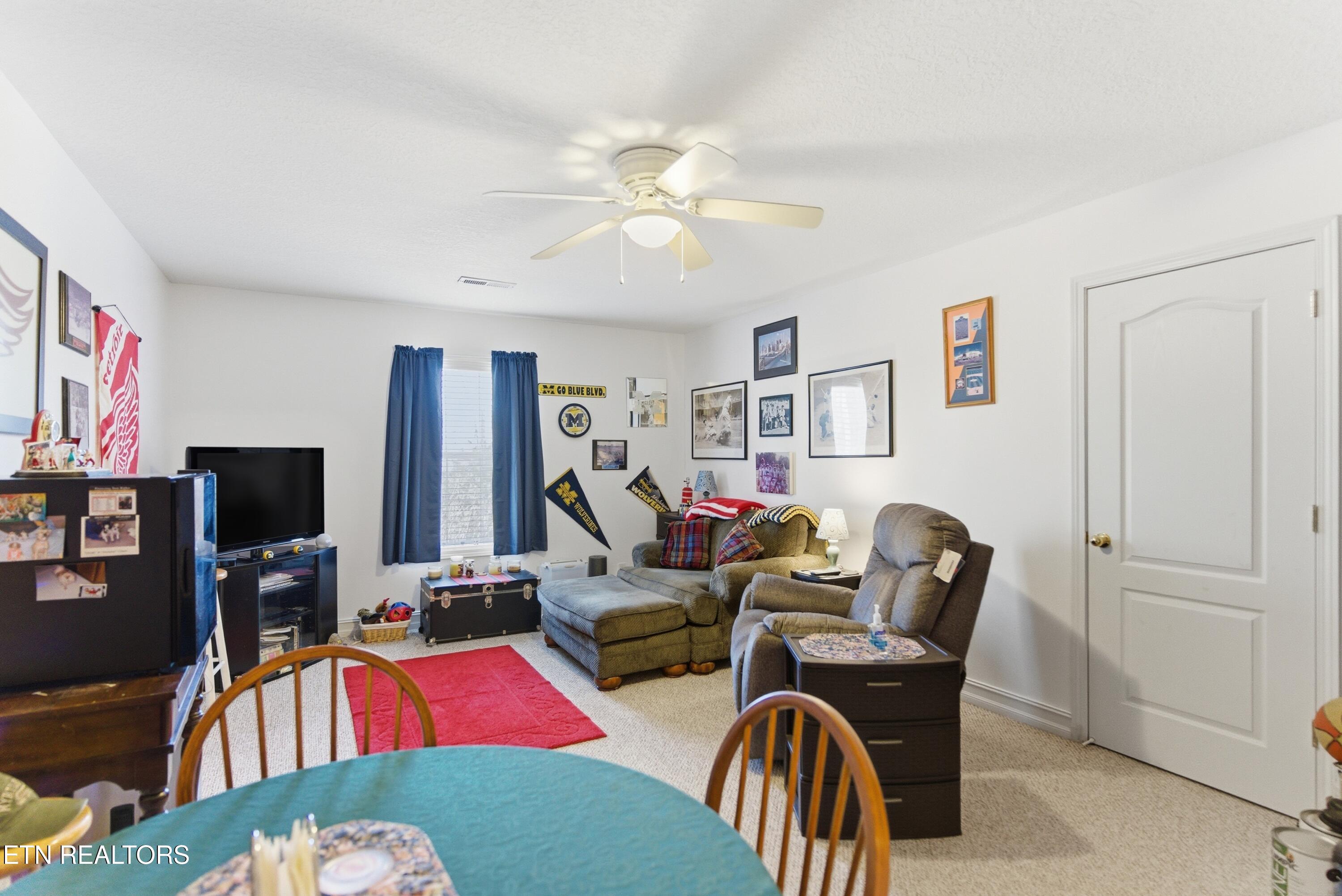 267 Far View Circle Jacksboro TN 37757