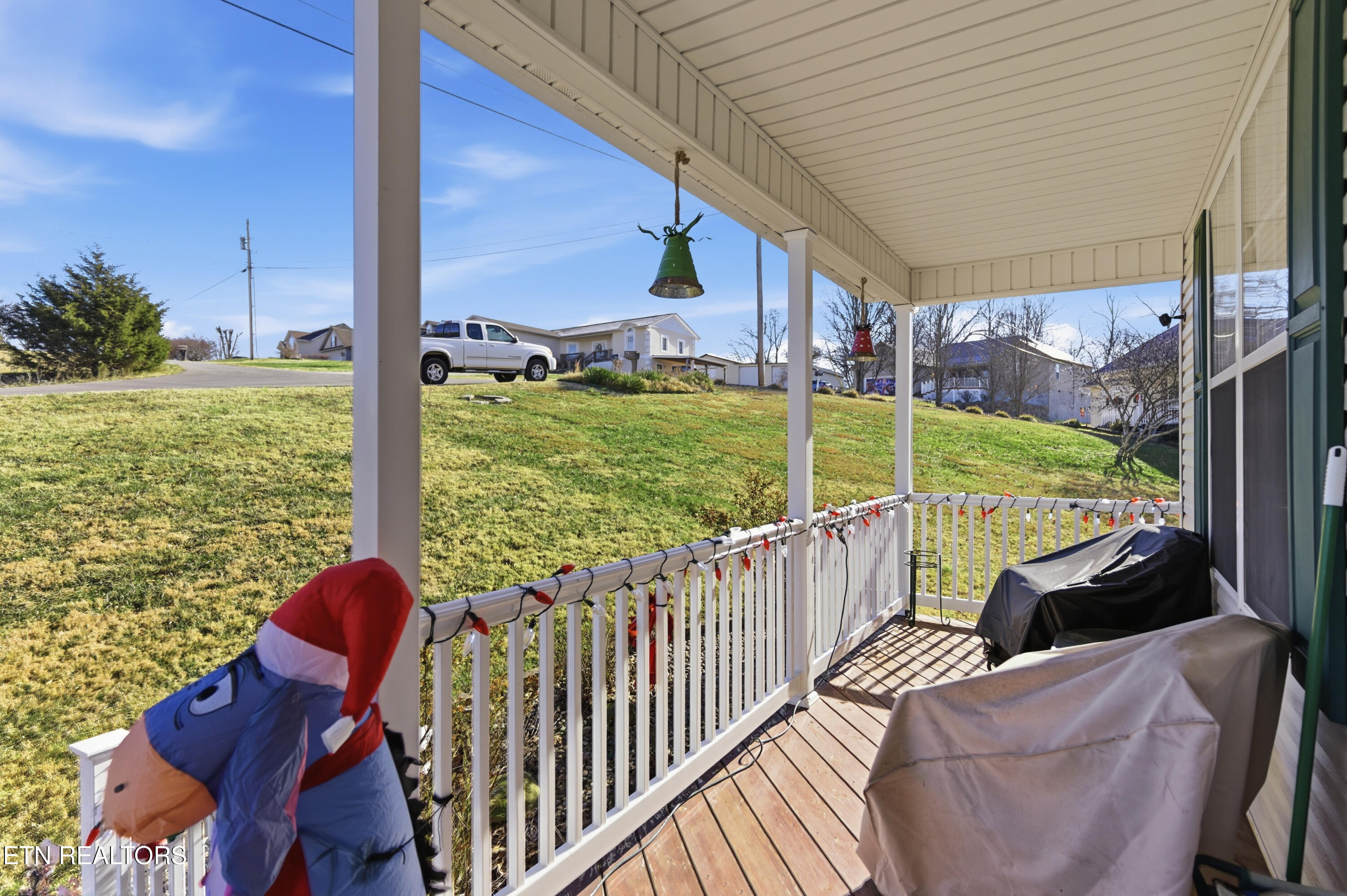 267 Far View Circle Jacksboro TN 37757