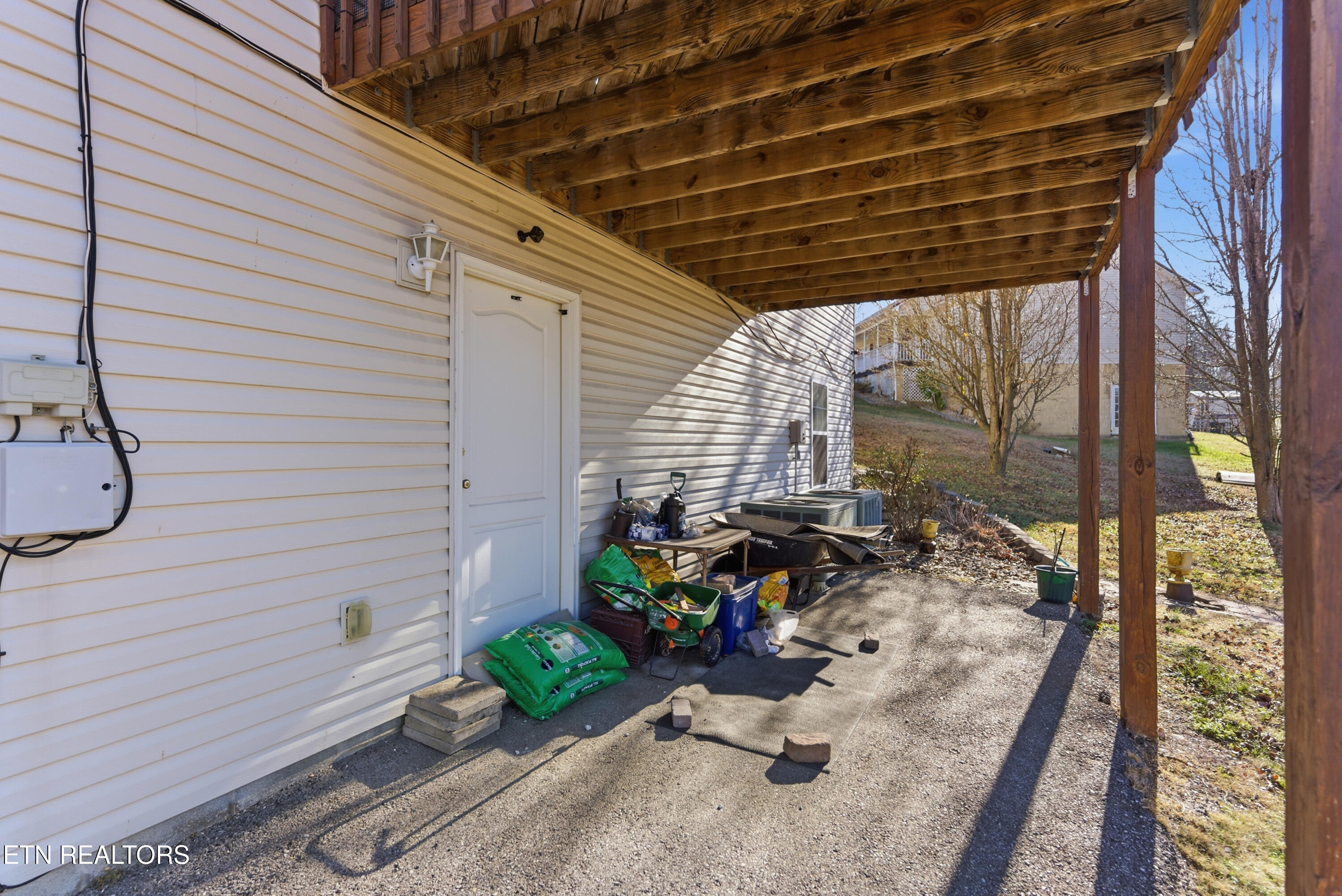 267 Far View Circle Jacksboro TN 37757