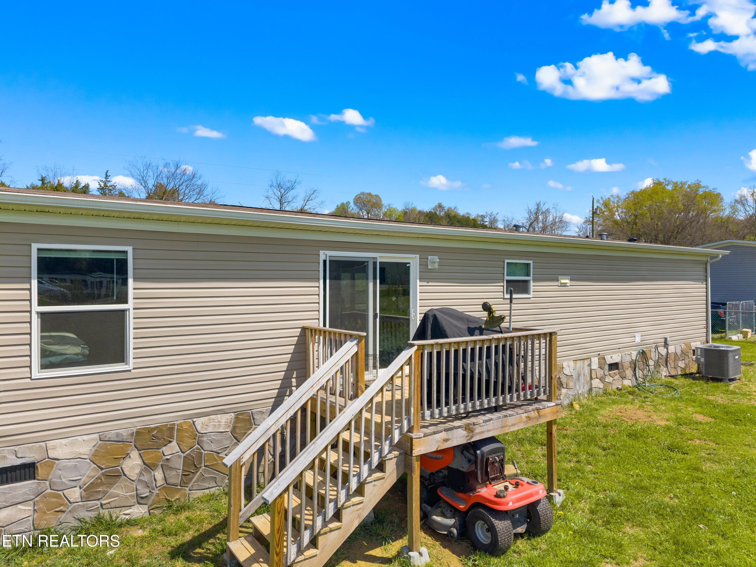 1469 Old Newport Highway Dandridge TN 37725