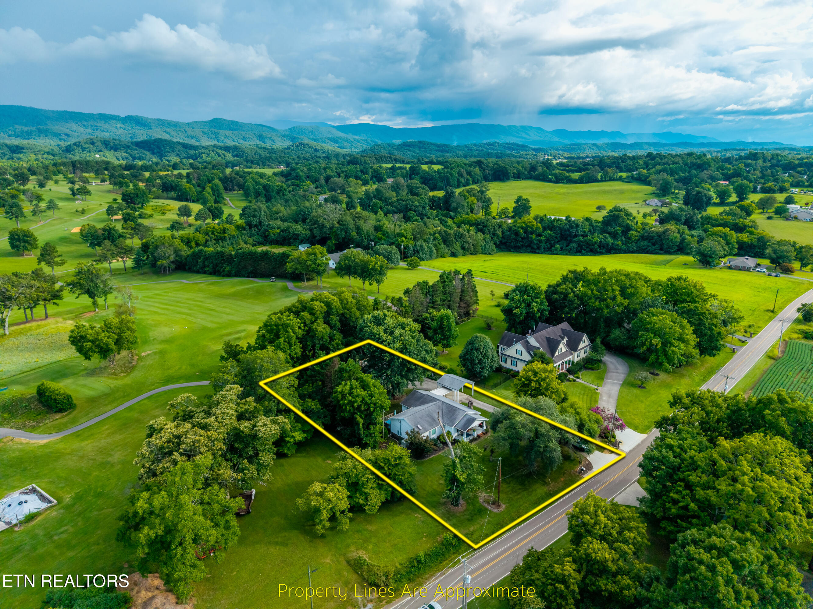 3346 Tuckaleechee Pike Maryville TN 37803