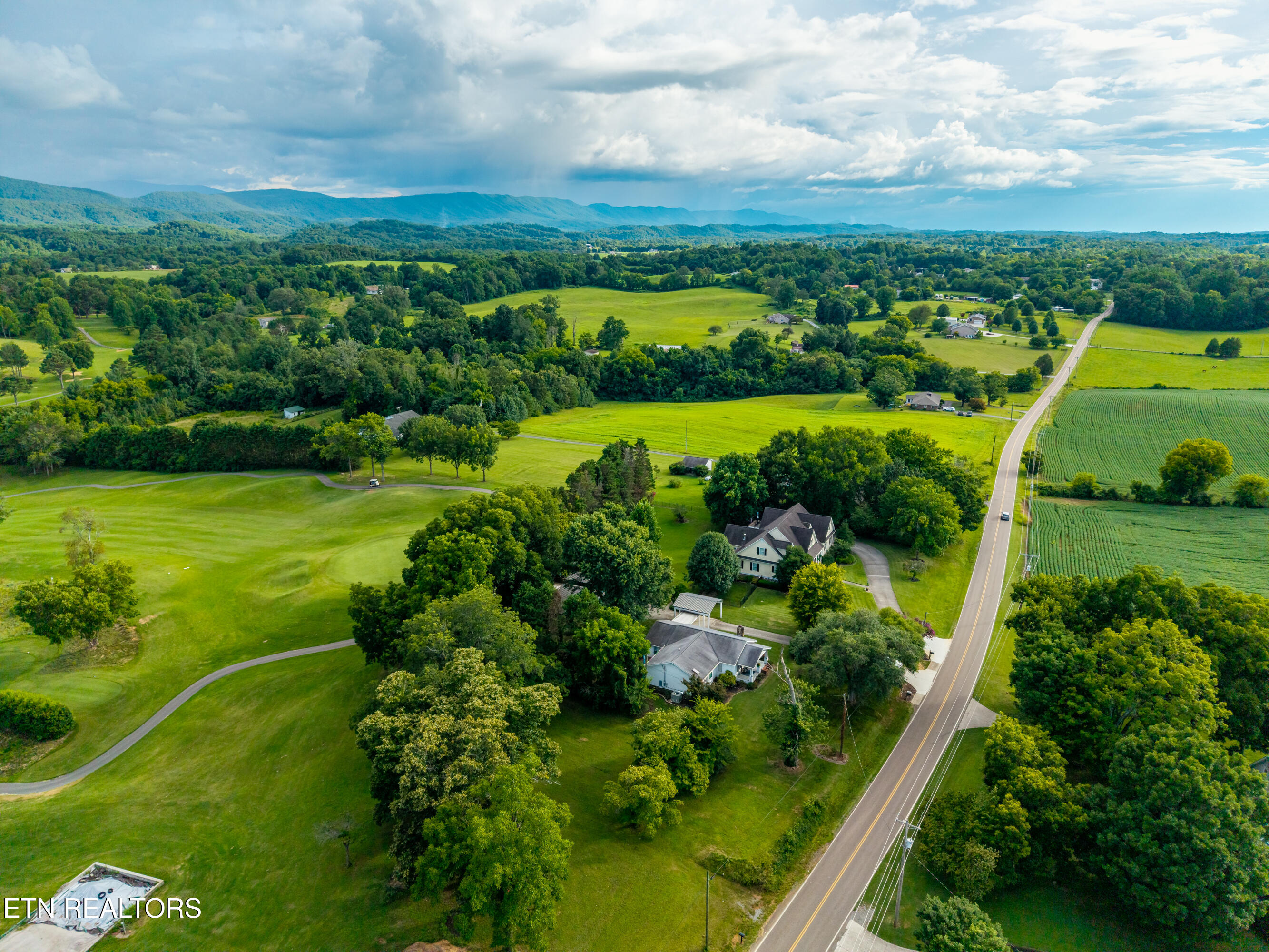 3346 Tuckaleechee Pike Maryville TN 37803