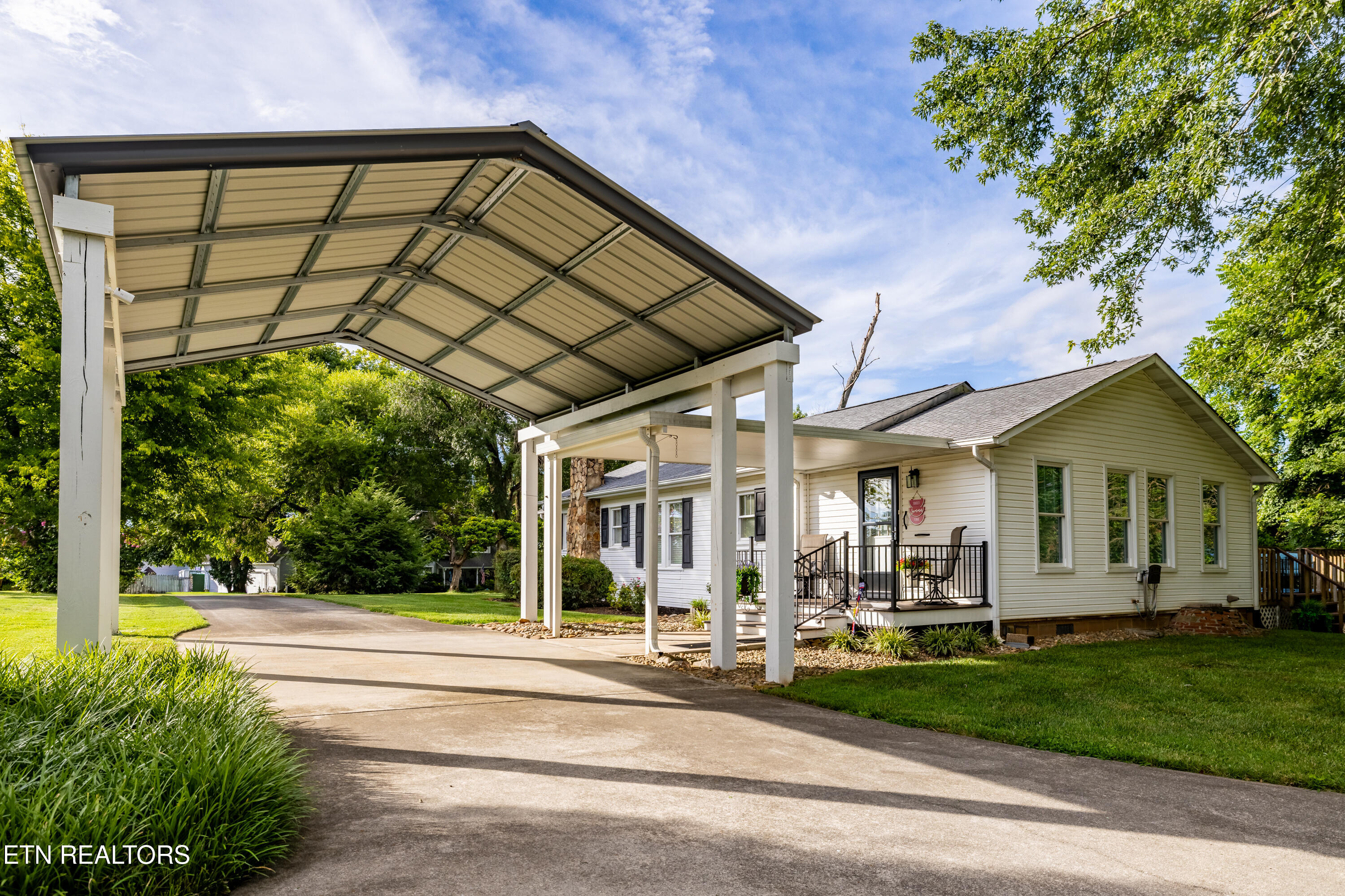 3346 Tuckaleechee Pike Maryville TN 37803