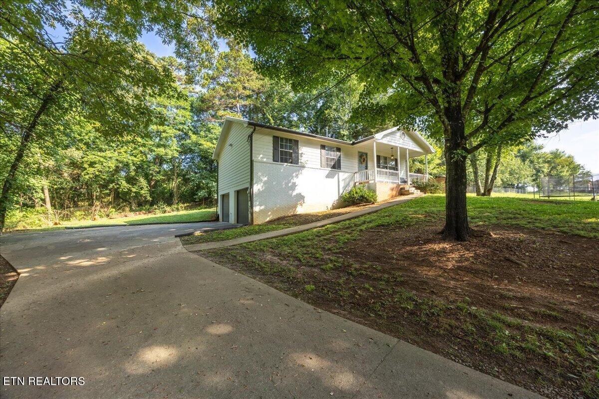 860 Anchor Drive Lenoir City TN 37771