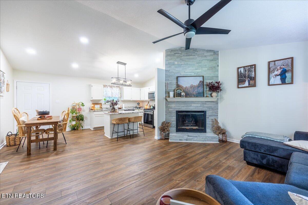 860 Anchor Drive Lenoir City TN 37771