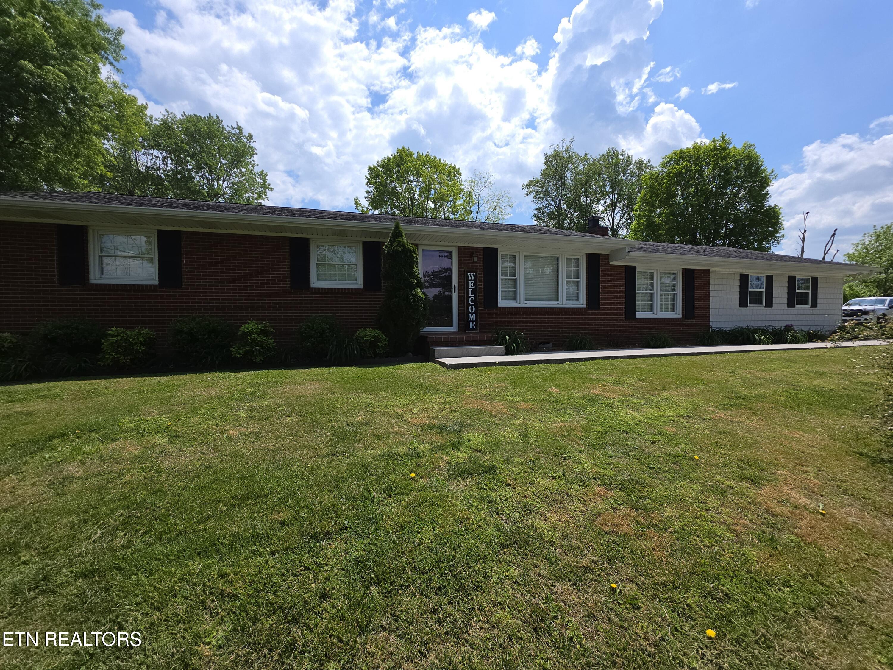 201 Coffey Street Tazewell TN 37879