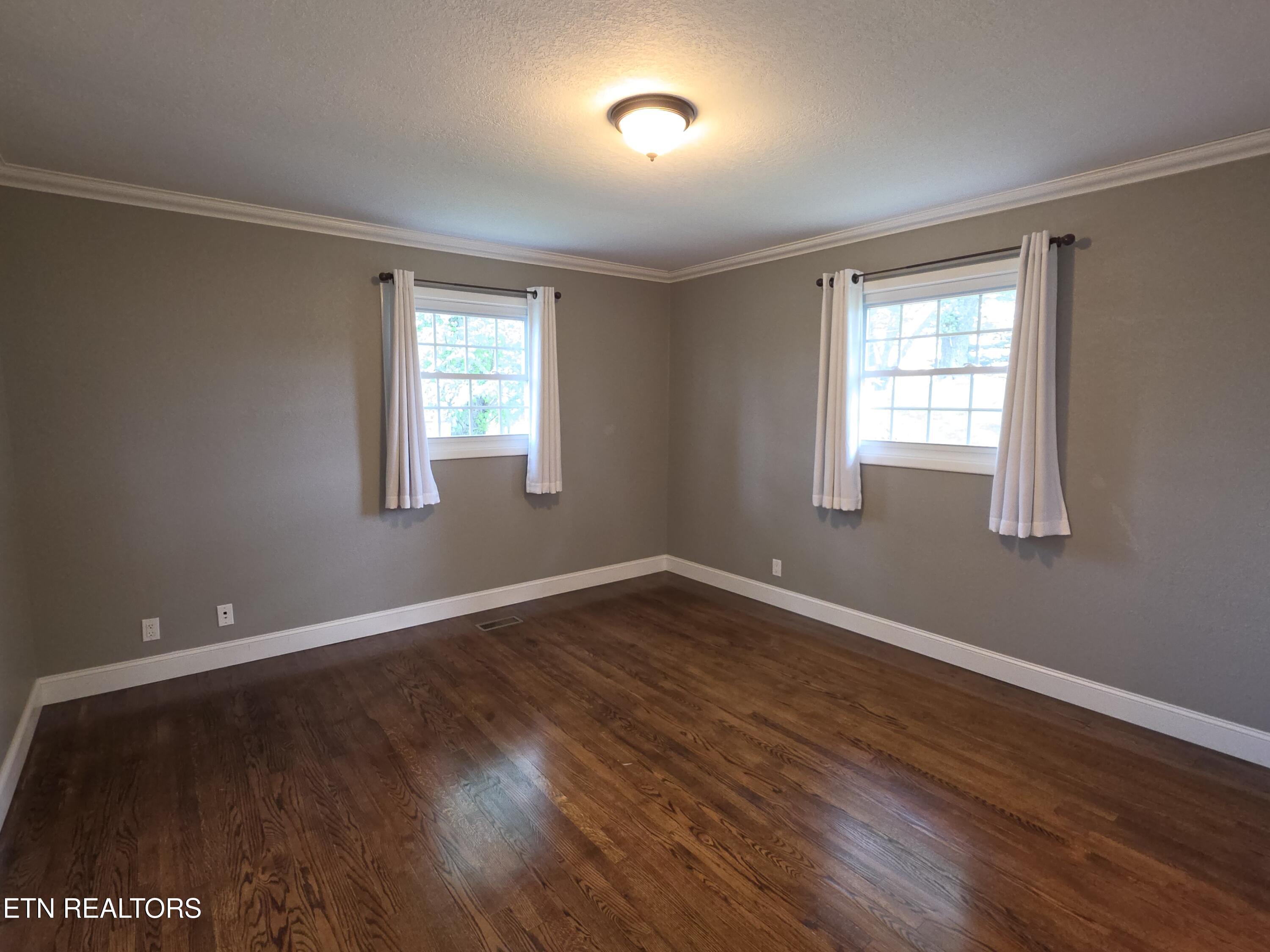 201 Coffey Street Tazewell TN 37879