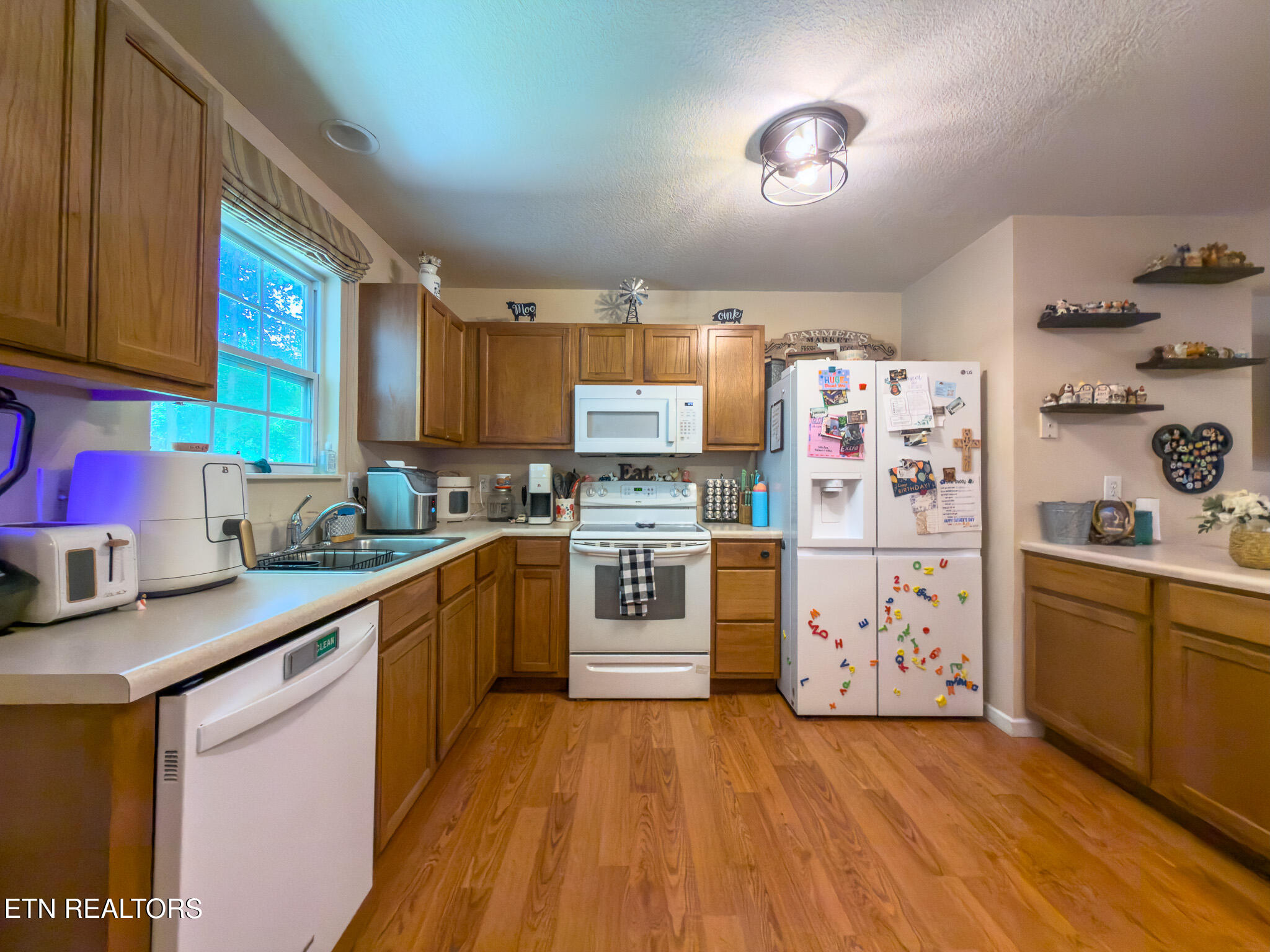 1540 Holland Trail Lenoir City TN 37772
