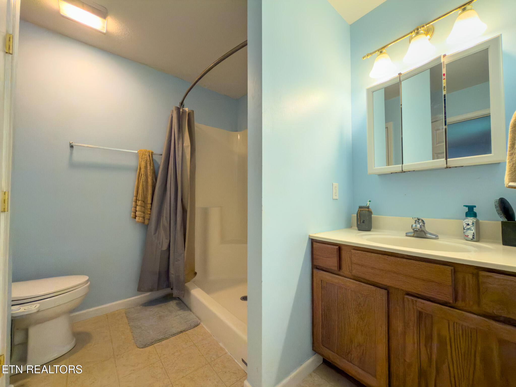1540 Holland Trail Lenoir City TN 37772