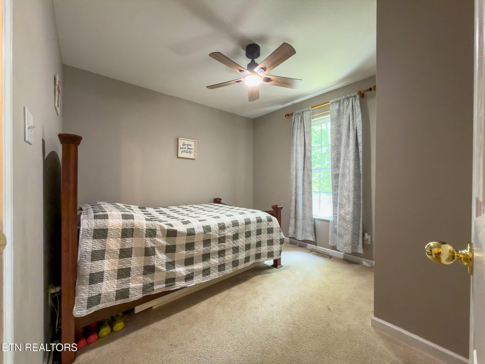 1540 Holland Trail Lenoir City TN 37772