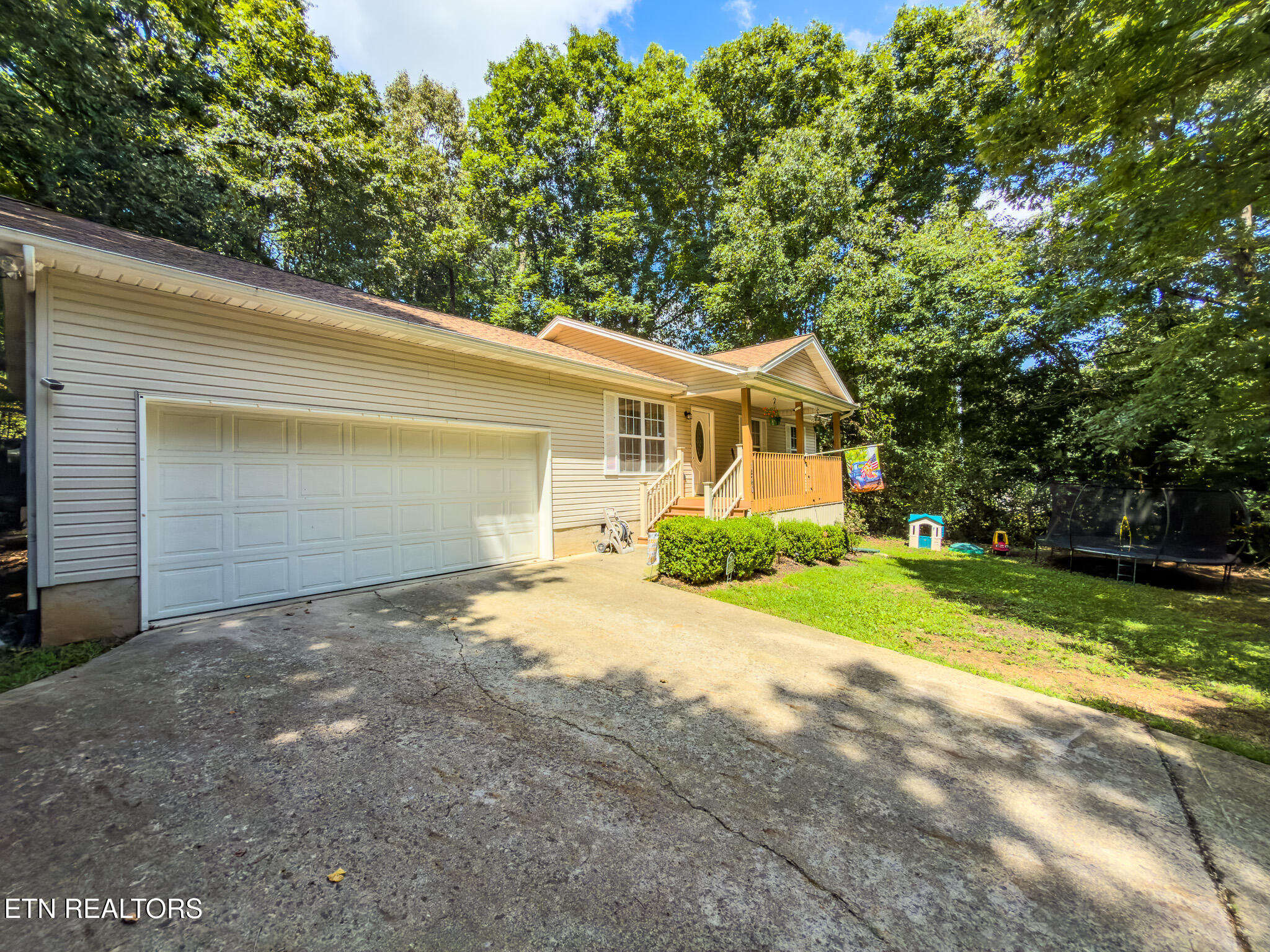 1540 Holland Trail Lenoir City TN 37772