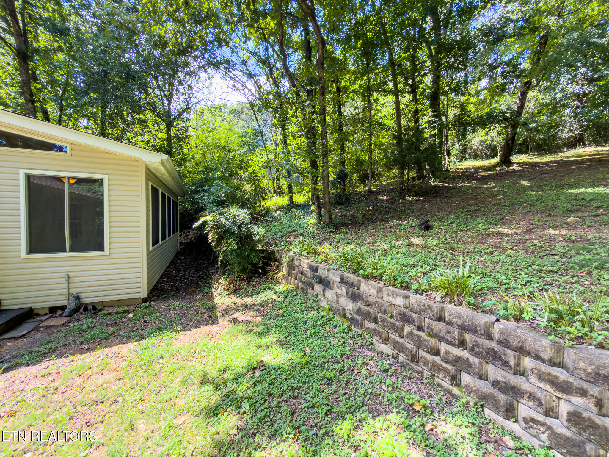 1540 Holland Trail Lenoir City TN 37772