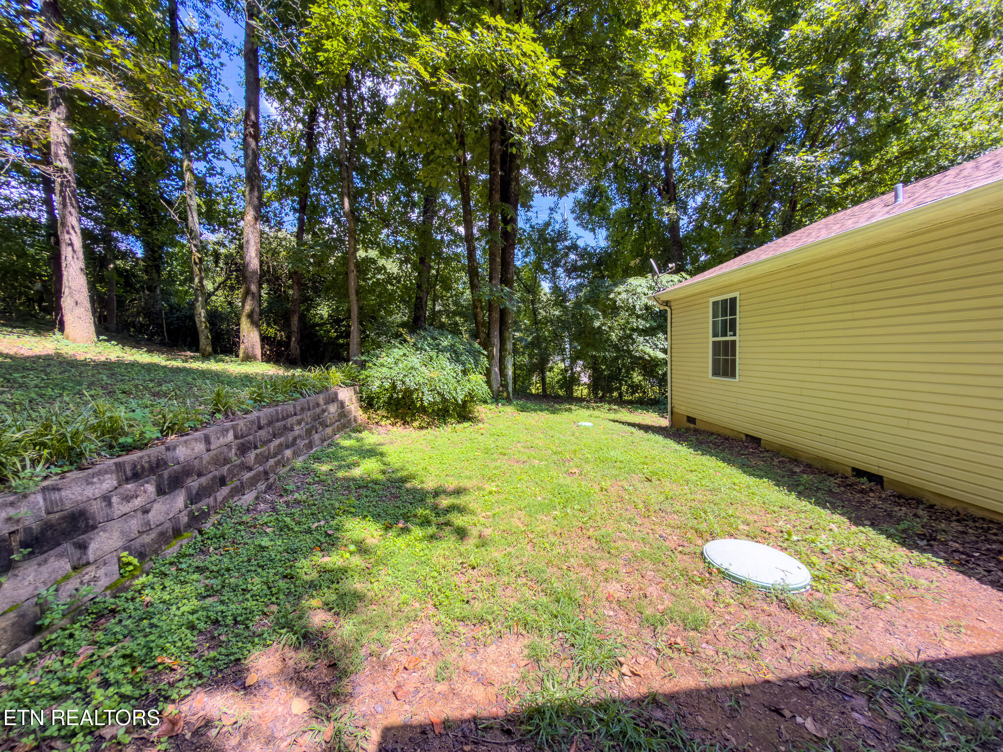 1540 Holland Trail Lenoir City TN 37772
