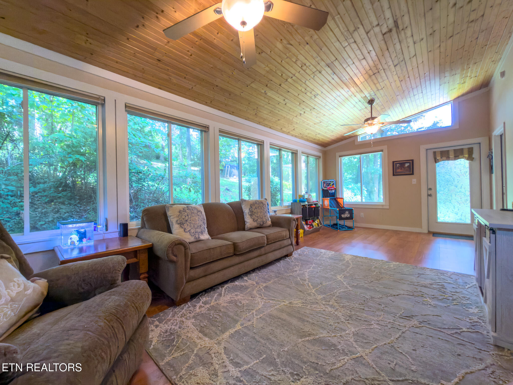1540 Holland Trail Lenoir City TN 37772