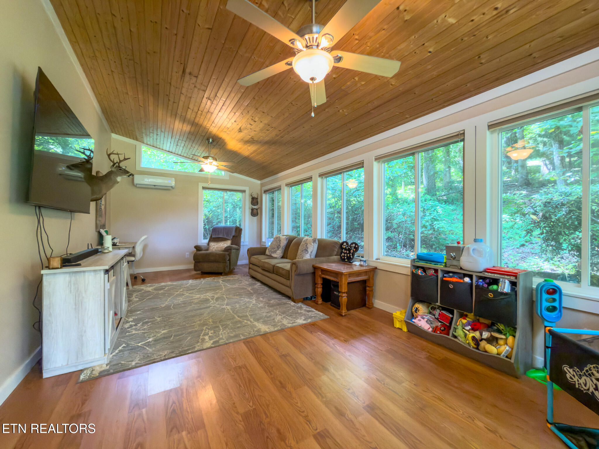 1540 Holland Trail Lenoir City TN 37772