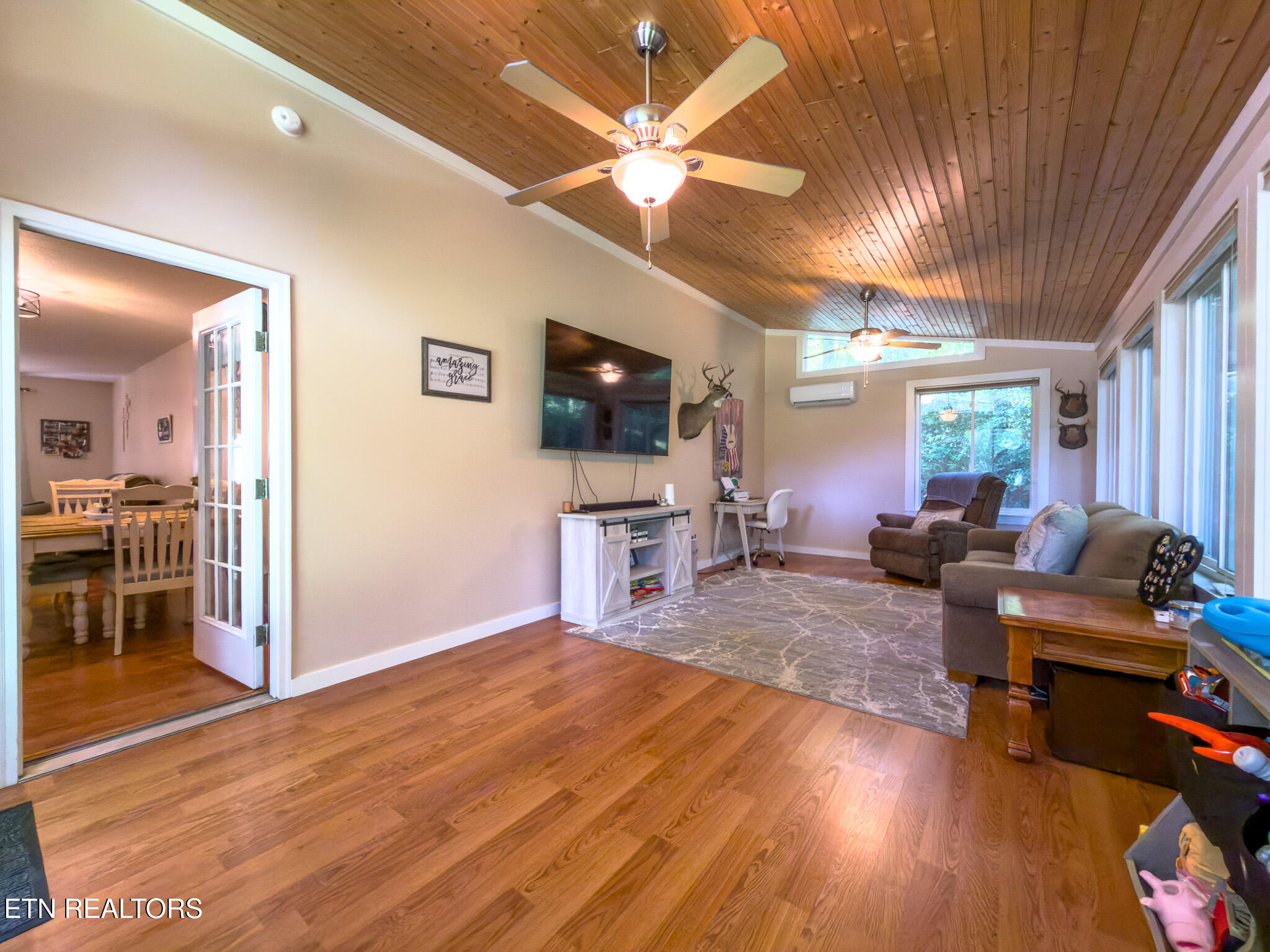 1540 Holland Trail Lenoir City TN 37772
