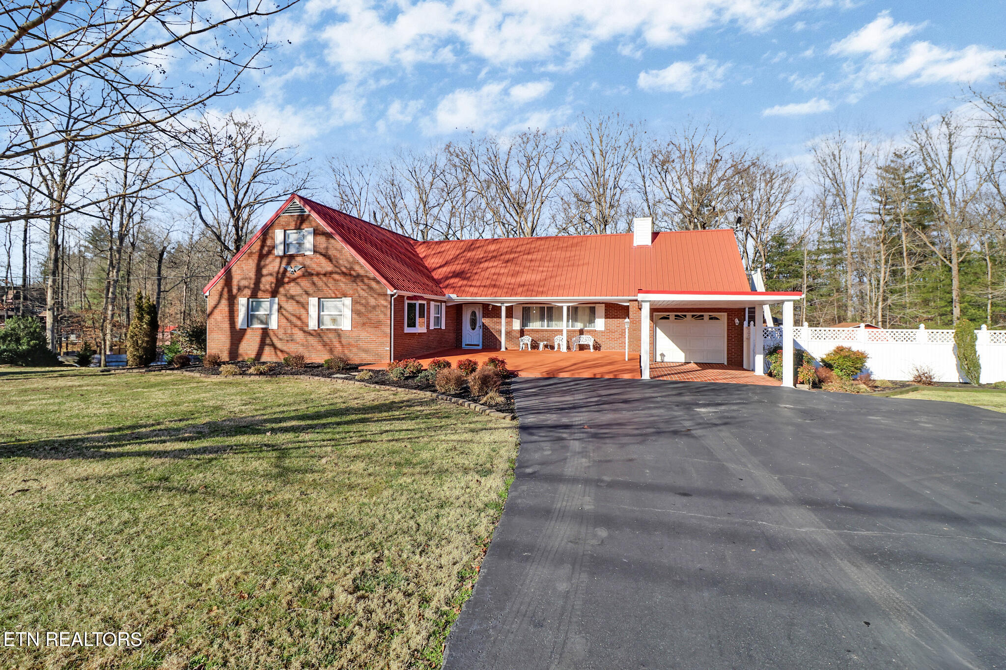 588 & 580 Catoosa Road Wartburg TN 37887