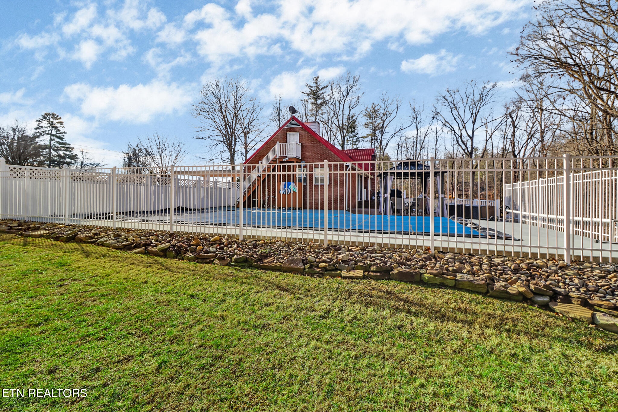 588 & 580 Catoosa Road Wartburg TN 37887