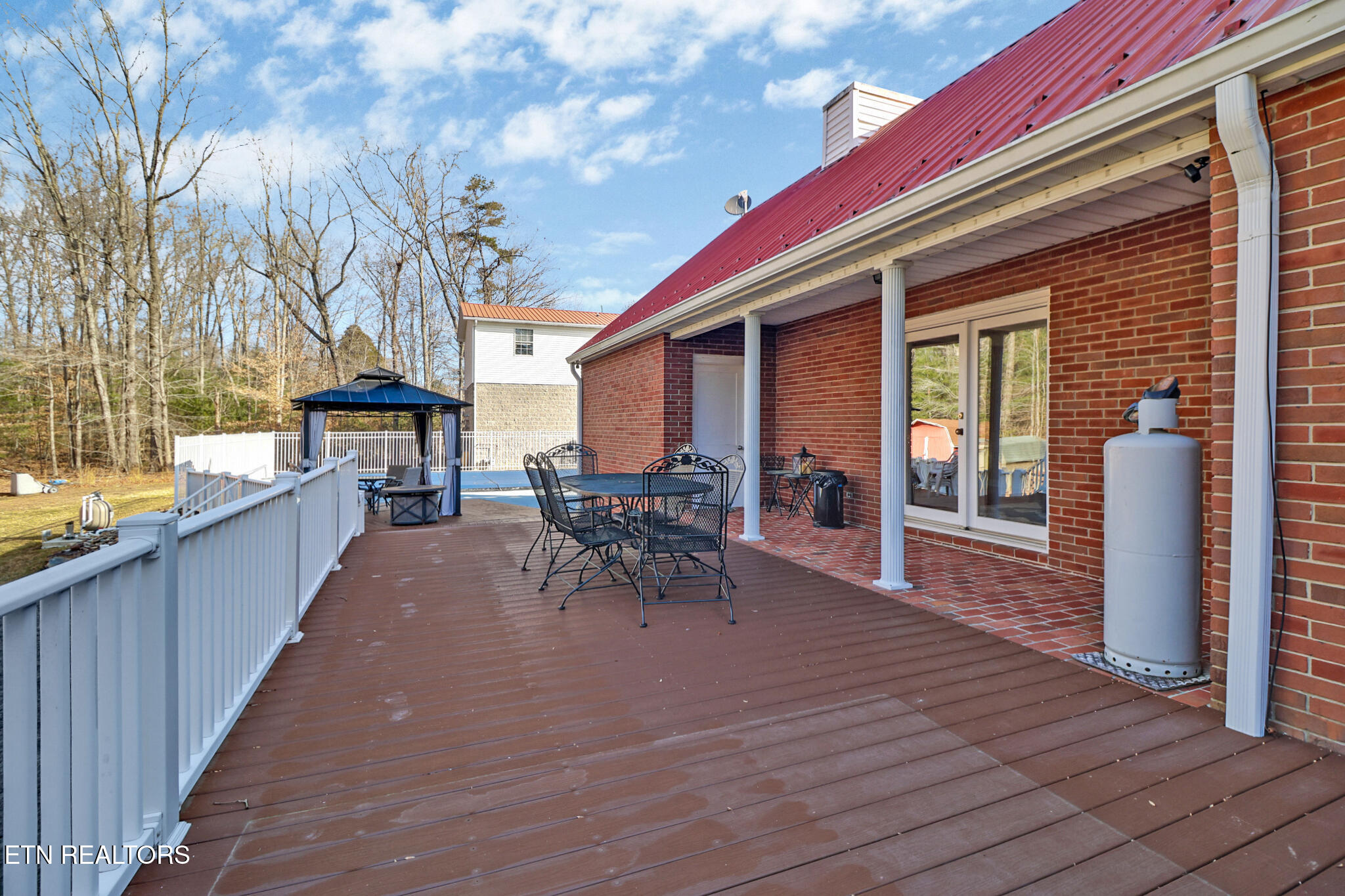 588 & 580 Catoosa Road Wartburg TN 37887