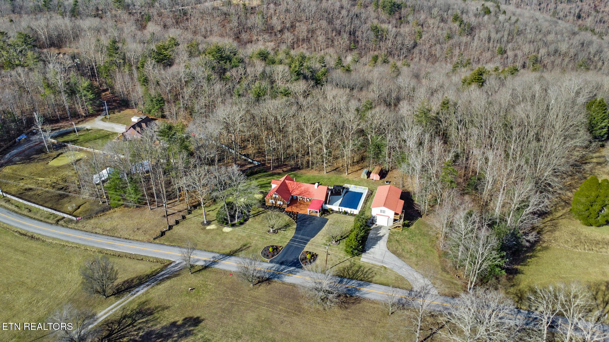 588 & 580 Catoosa Road Wartburg TN 37887