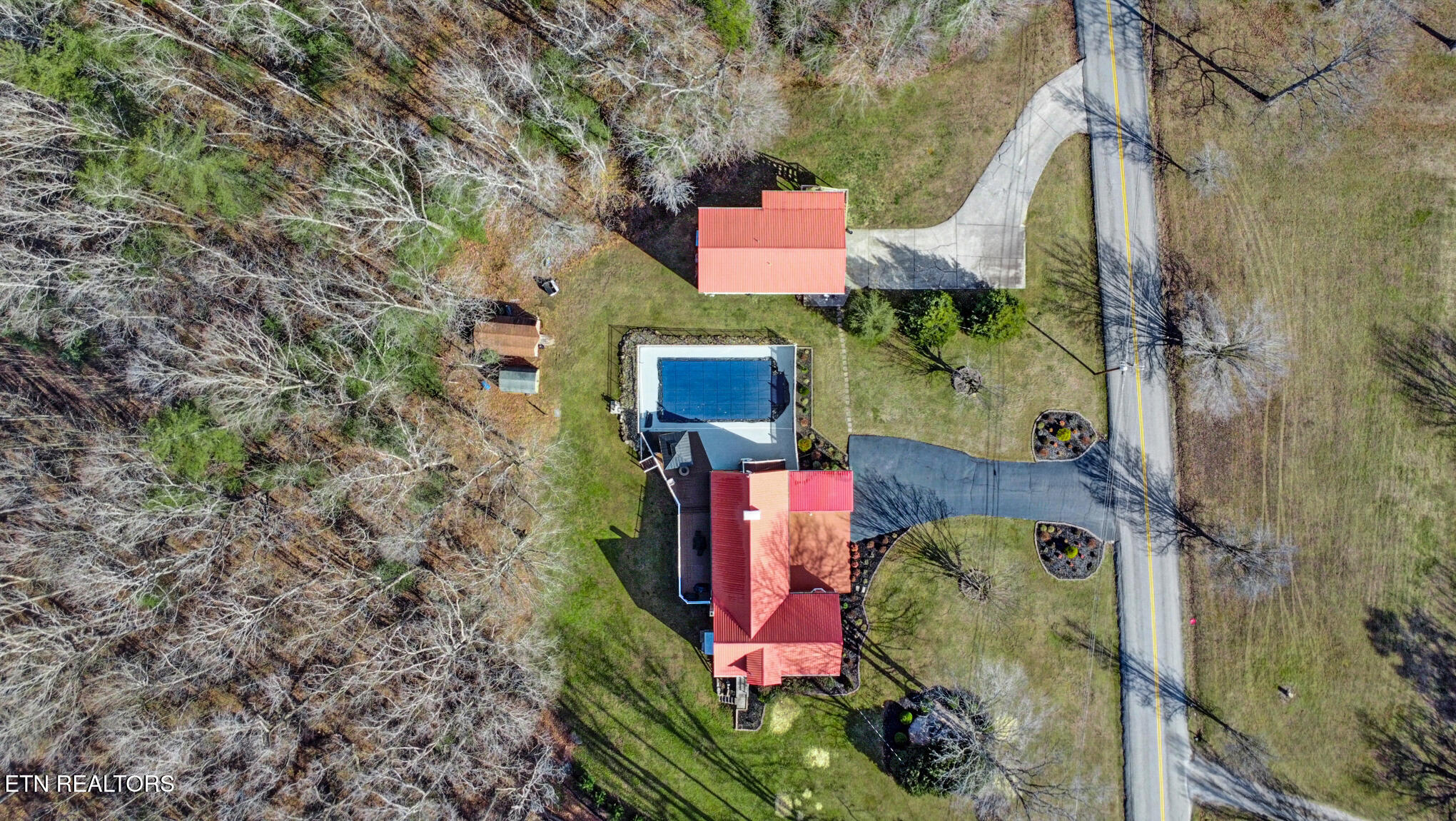 588 & 580 Catoosa Road Wartburg TN 37887