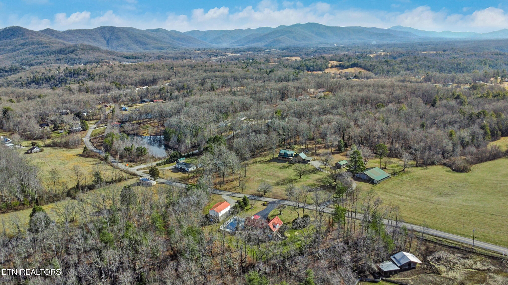 588 & 580 Catoosa Road Wartburg TN 37887