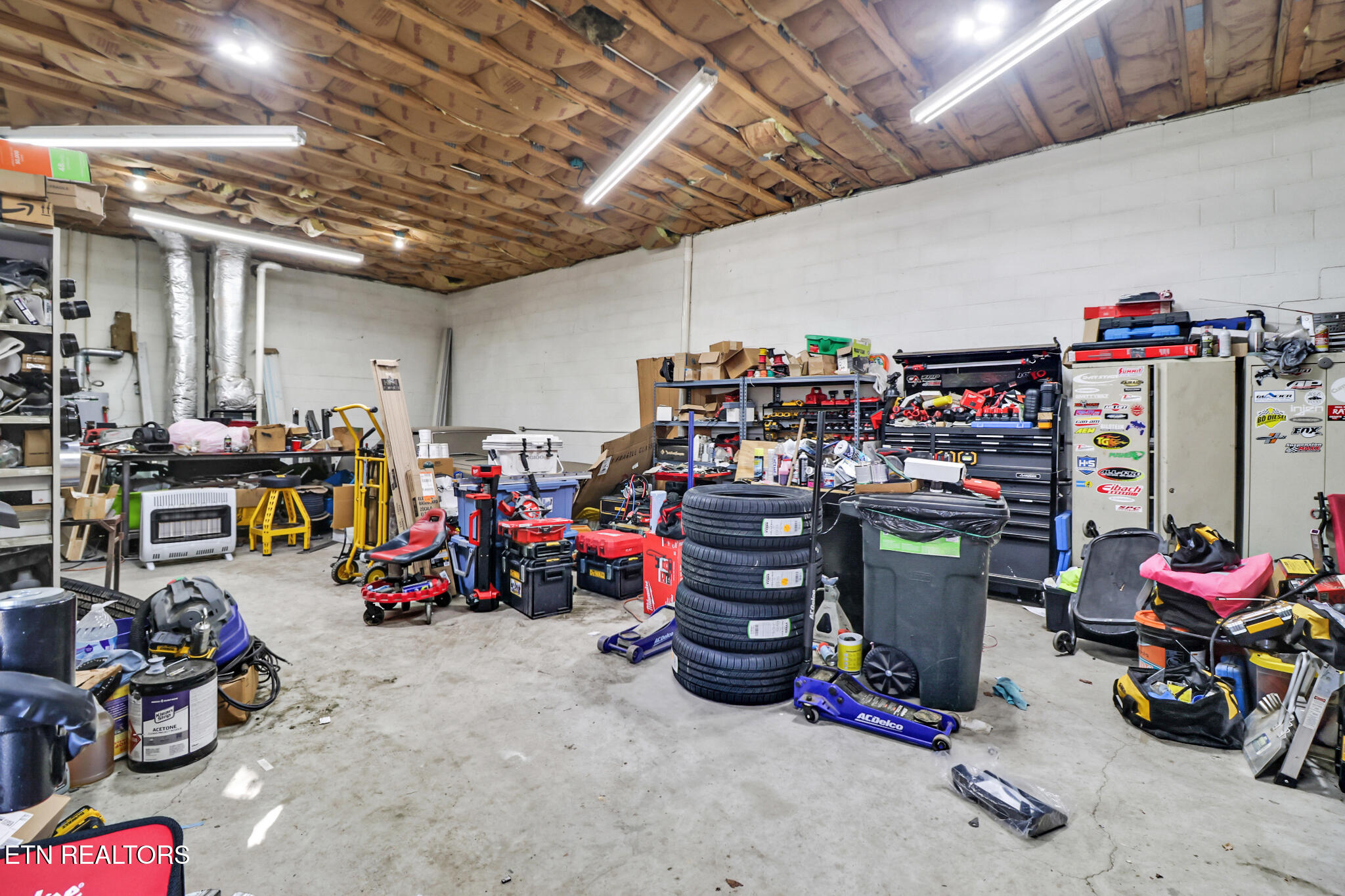588 & 580 Catoosa Road Wartburg TN 37887