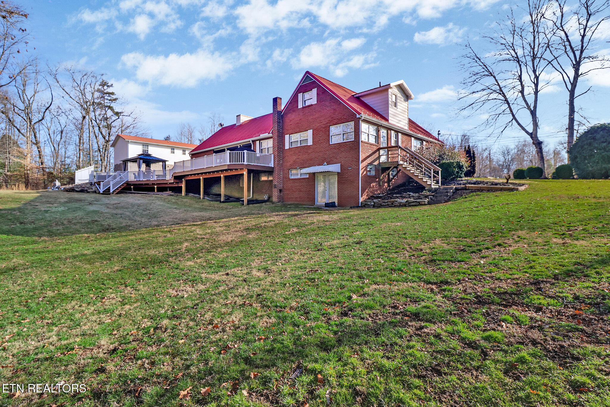 588 & 580 Catoosa Road Wartburg TN 37887