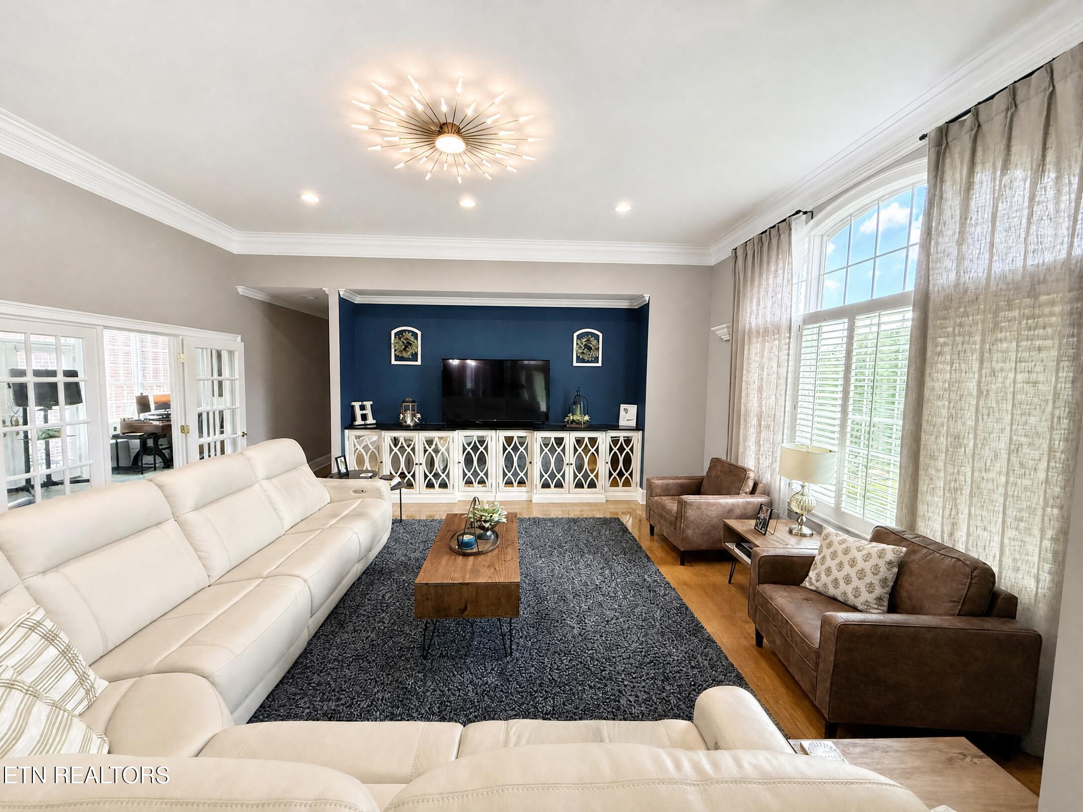 421 Saddle Ridge Knoxville TN 37934