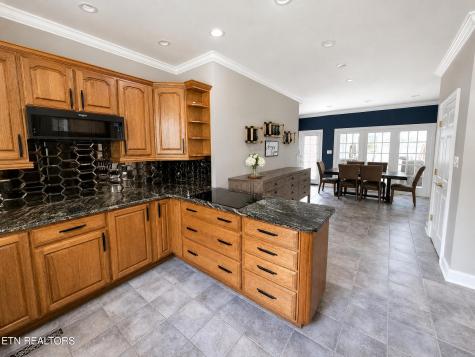 421 Saddle Ridge Knoxville TN 37934