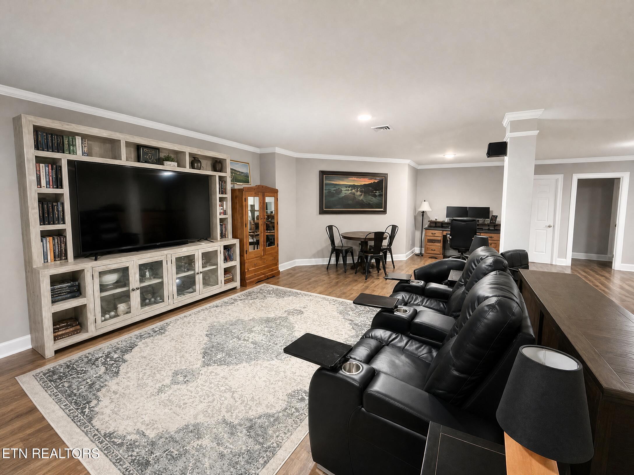 421 Saddle Ridge Knoxville TN 37934