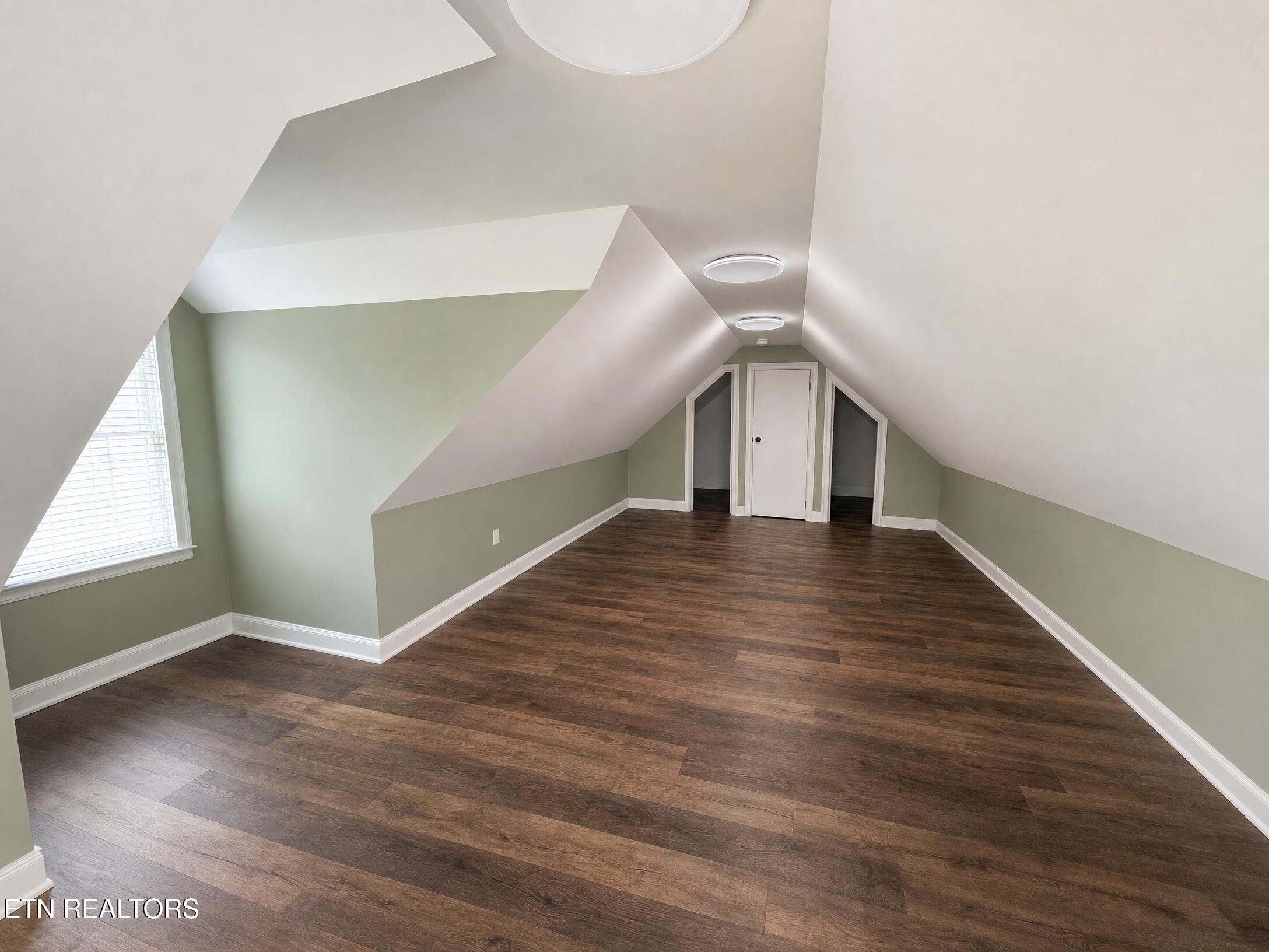 421 Saddle Ridge Knoxville TN 37934