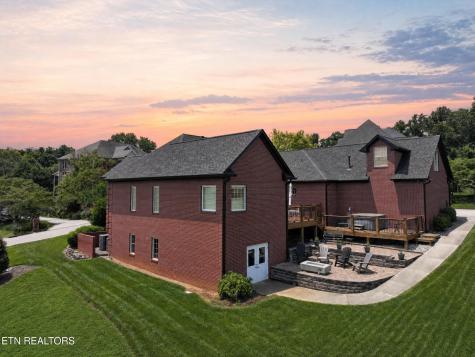 421 Saddle Ridge Knoxville TN 37934