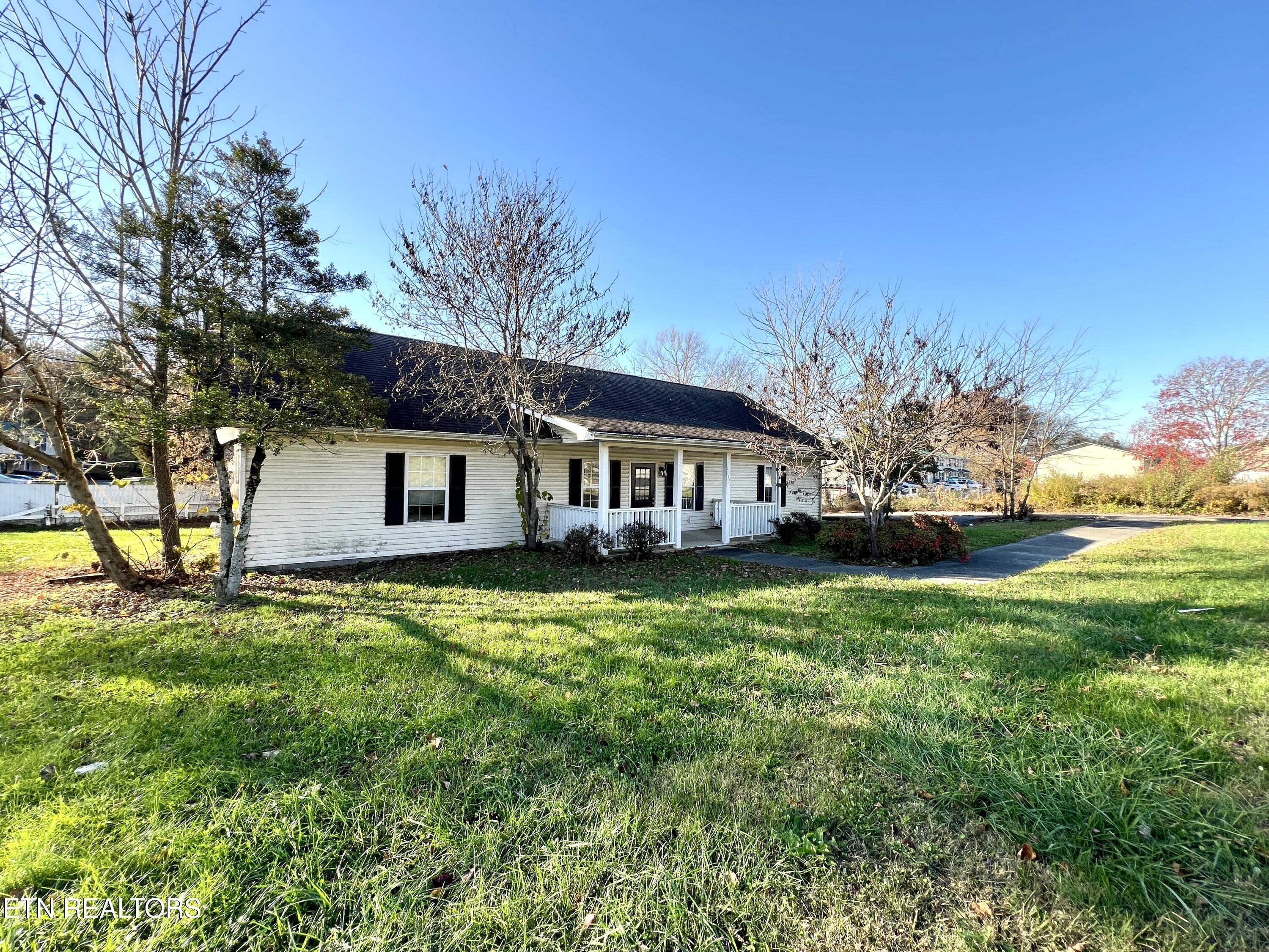 1117 Oak Cluster Drive Sevierville TN 37862