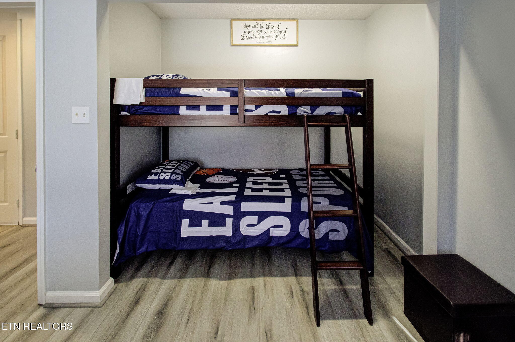 802 Crystal Branch Way Gatlinburg TN 37738