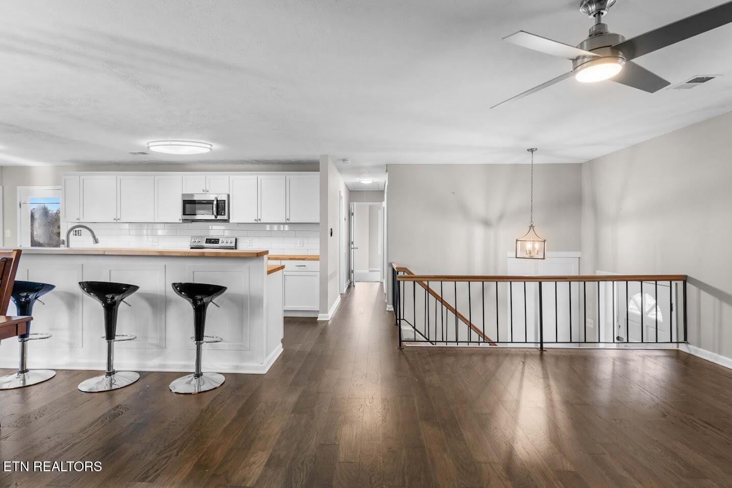 104 Macon Lane Oak Ridge TN 37830