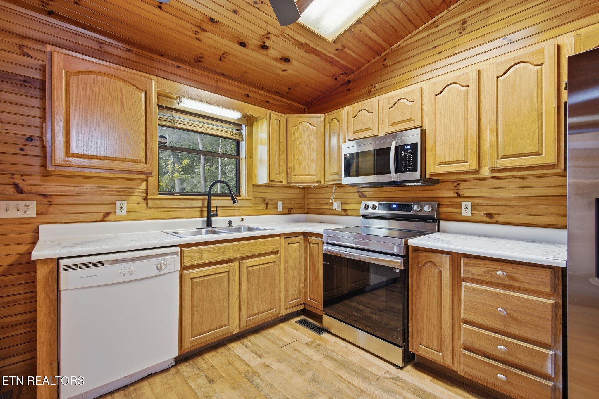 2471 Tranquility Way Newport TN 37821