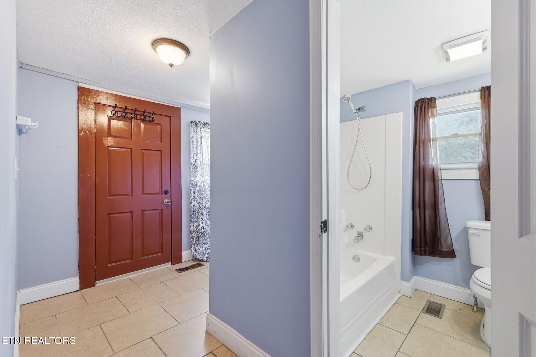2446 Brown Avenue Knoxville TN 37917
