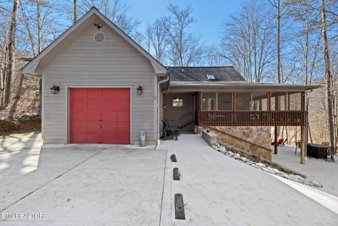 1123 Cove Pointe Road LaFollette TN 37766