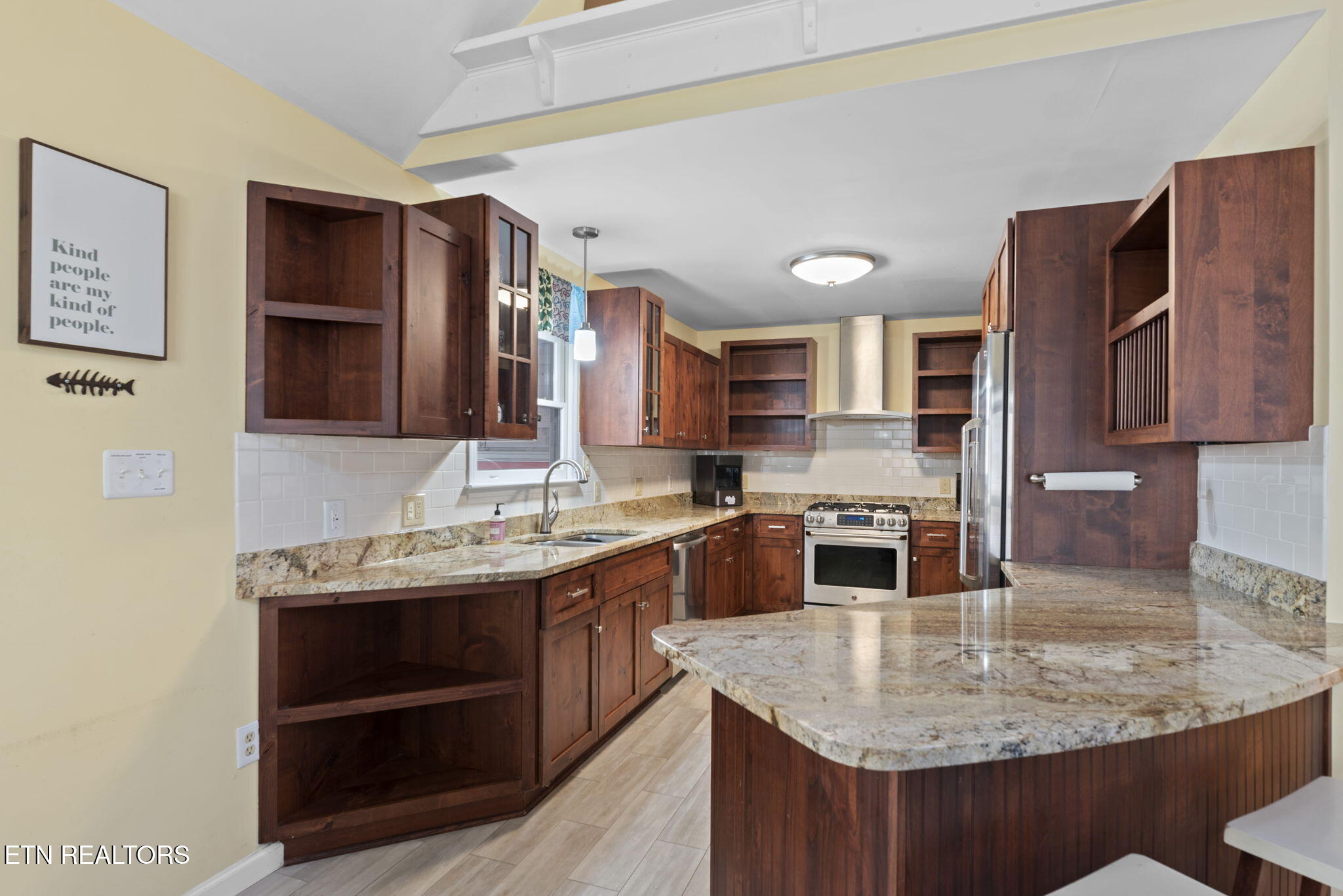 1123 Cove Pointe Road Lafollette TN 37766