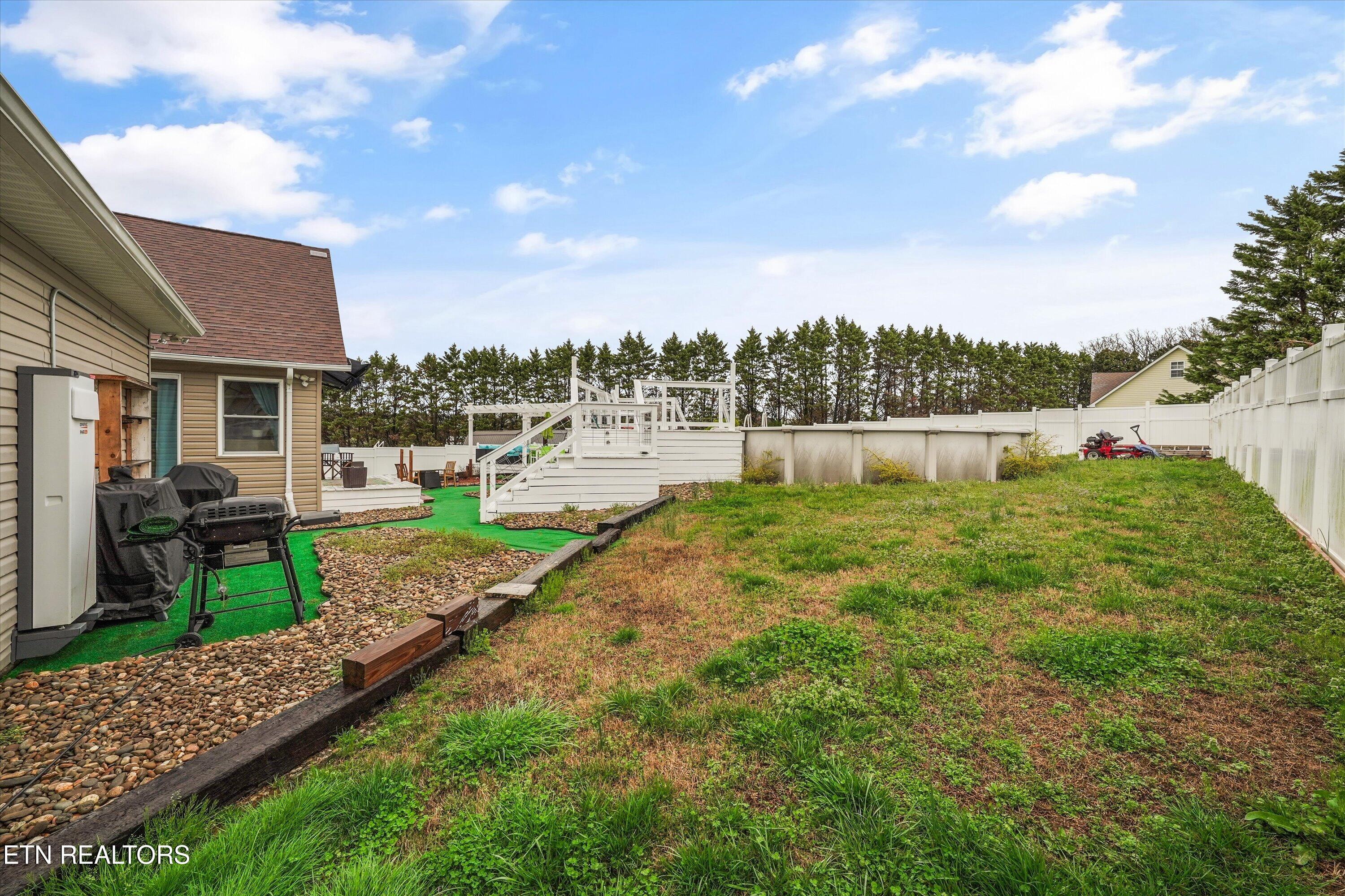 222 Wind Chase Drive Madisonville TN 37354