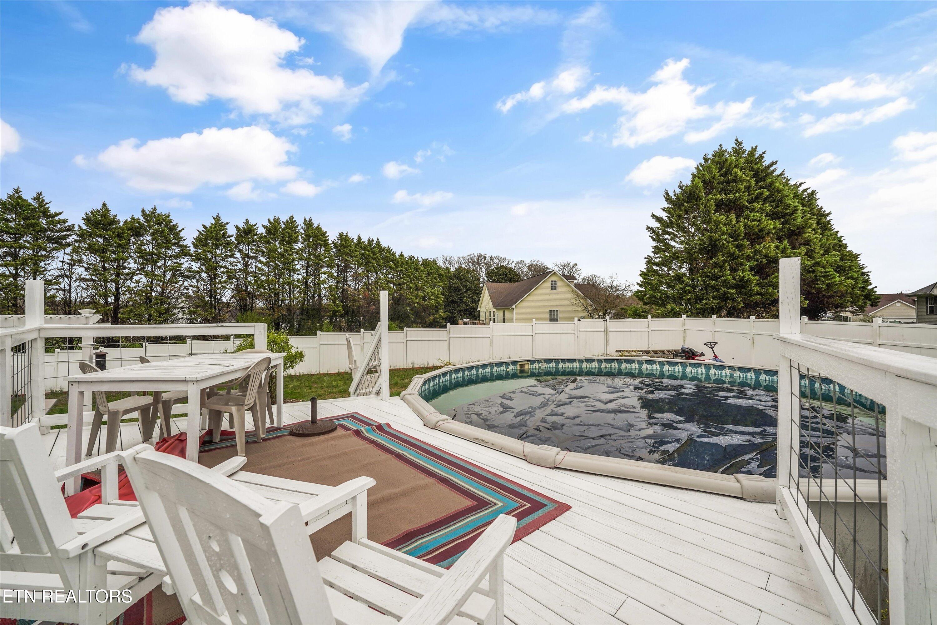 222 Wind Chase Drive Madisonville TN 37354
