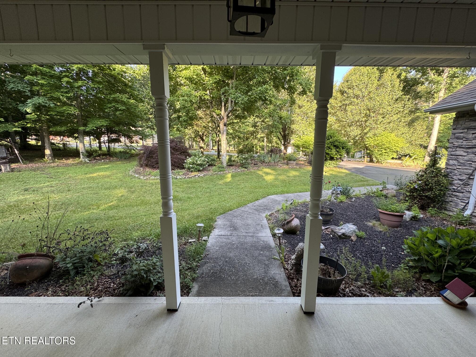 366 Swallows Crossing Grimsley TN 38565