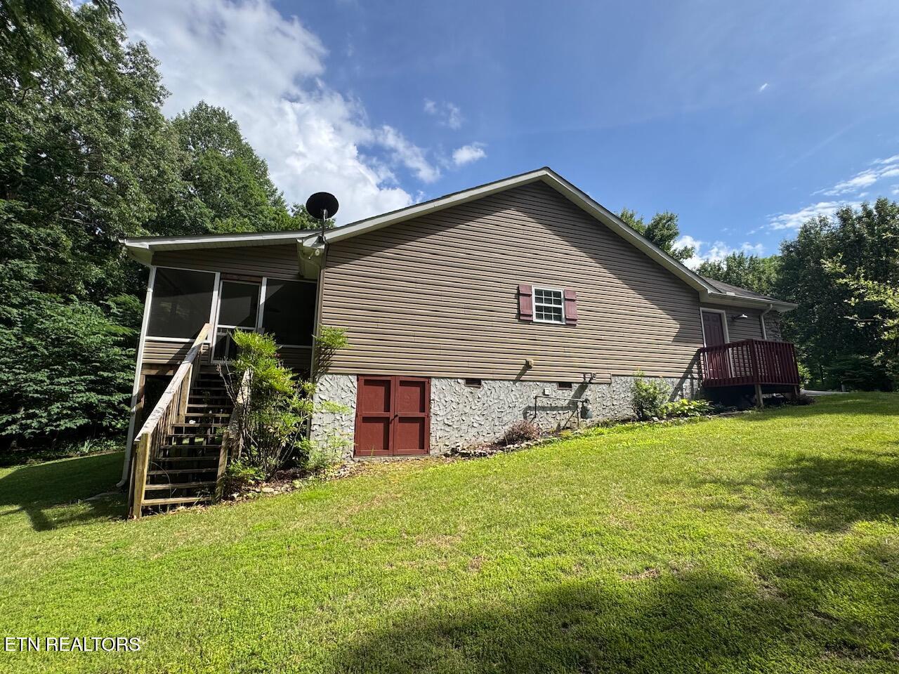 366 Swallows Crossing Grimsley TN 38565