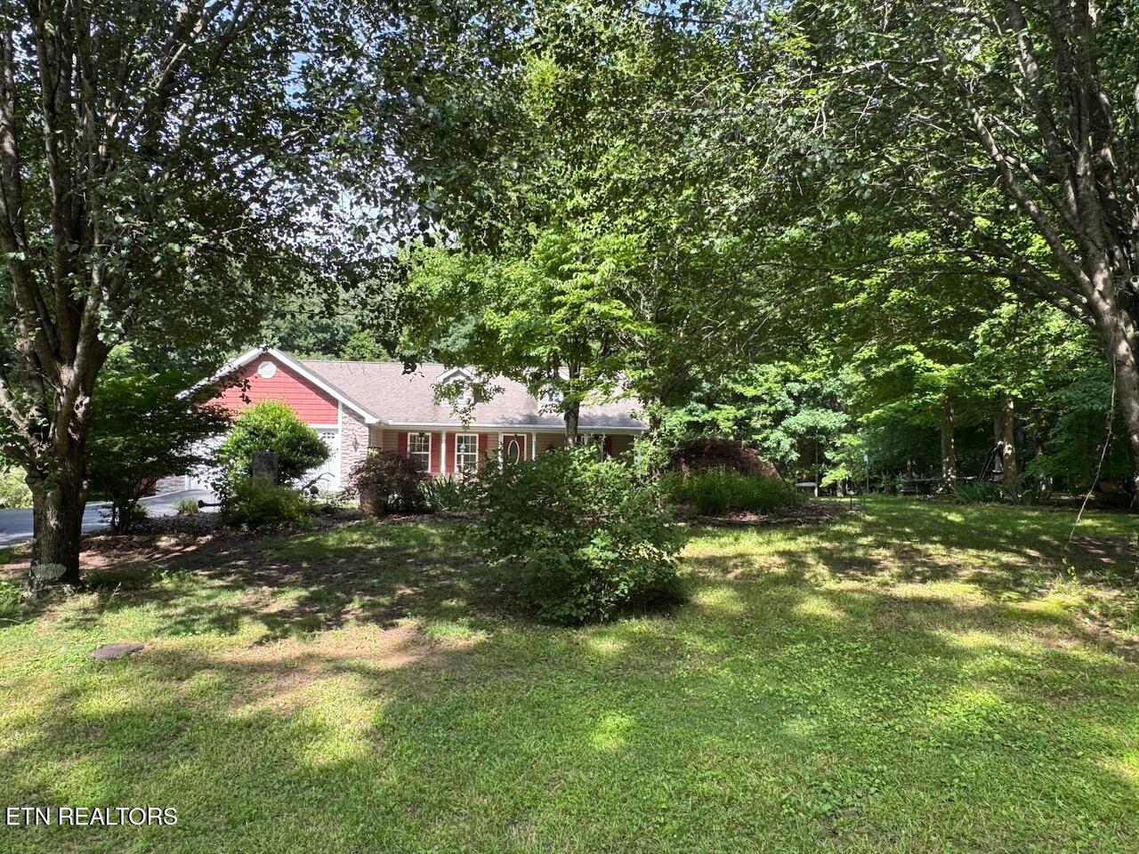 366 Swallows Crossing Grimsley TN 38565