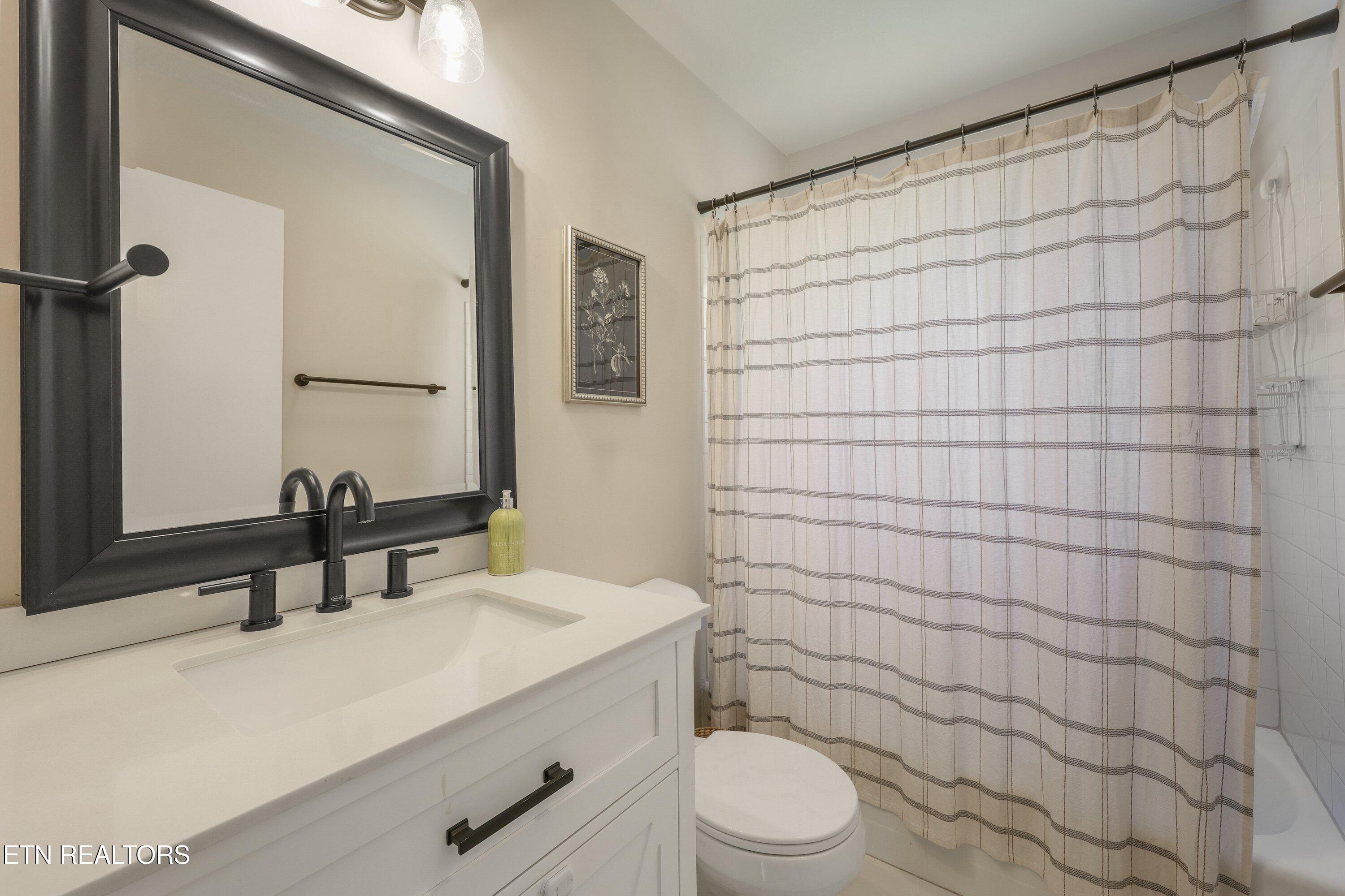 143 Fairview Drive Maryville TN 37803