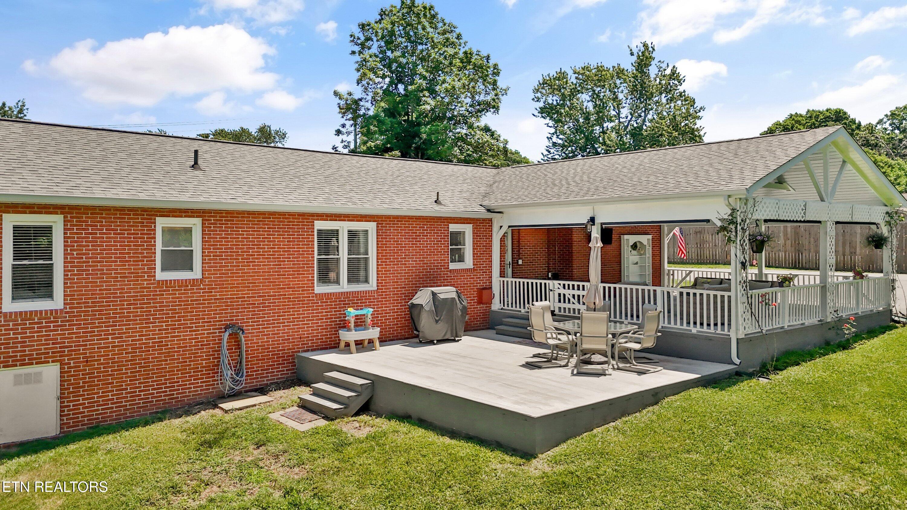 143 Fairview Drive Maryville TN 37803