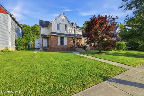726 Clinton Street Harriman TN 37748